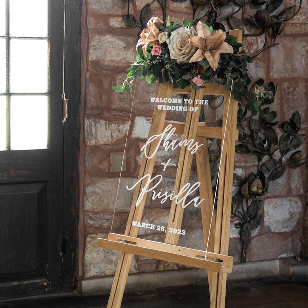 Enseigne rectangulaire acrylique mariage personnalisé en acrylique transparent avec 3D letter en différentes couleurs au Maroc.