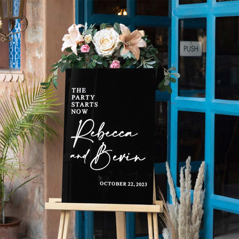 Rectangular acrylic wedding sign personalized in black acrylic with 3D letter in different colors in Morocco 
