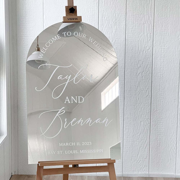 Personalized wedding acrylic sign in Silver mirror acrylic with 3D letter in different colors in Morocco 