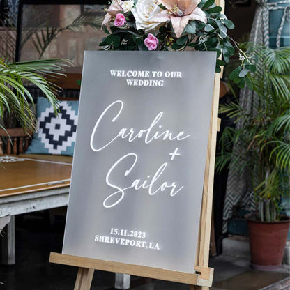 Rectangular acrylic wedding sign personalized in Transparent Satinice Acrylic with 3D letter in different colors in Morocco. 