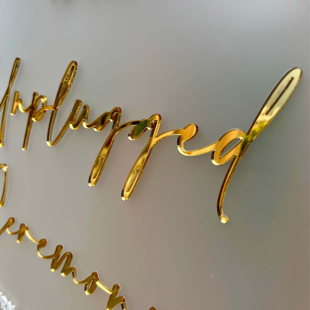 Rectangular acrylic wedding sign personalized in Transparent Satinice Acrylic with 3D letter in different colors in Morocco. 