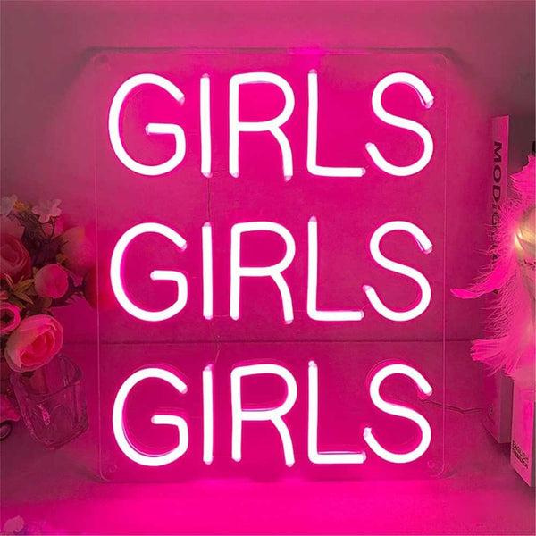 Découvrez notre enseigne au néon "Girls Girls Girls"